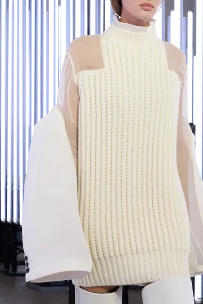 Look 8